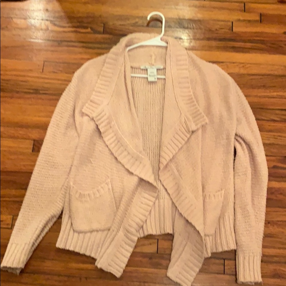LAST CHANCE!! Light pink knit sweater